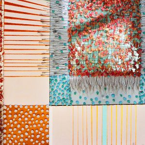 Luftig helle Materialcollage - Seide, Blätter, Blattgold, Besenborsten - im verglasten Holzrahem 98 x 128 cm